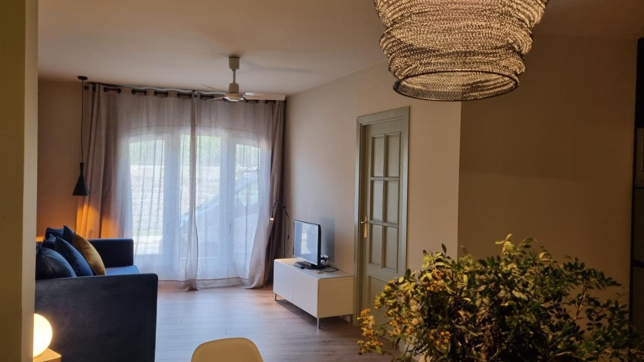 Tierra Boutique, Tierra Suites Y Tierra Valles Apartamentos Biescas  Esterno foto